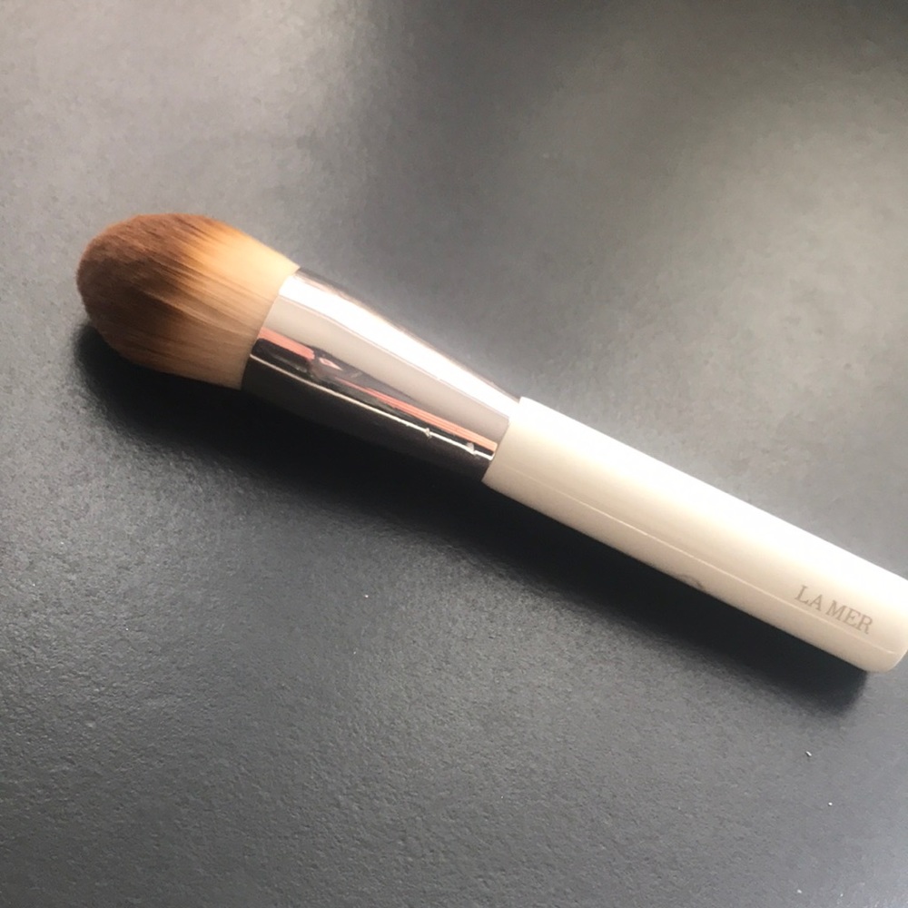 La mer foundation brush